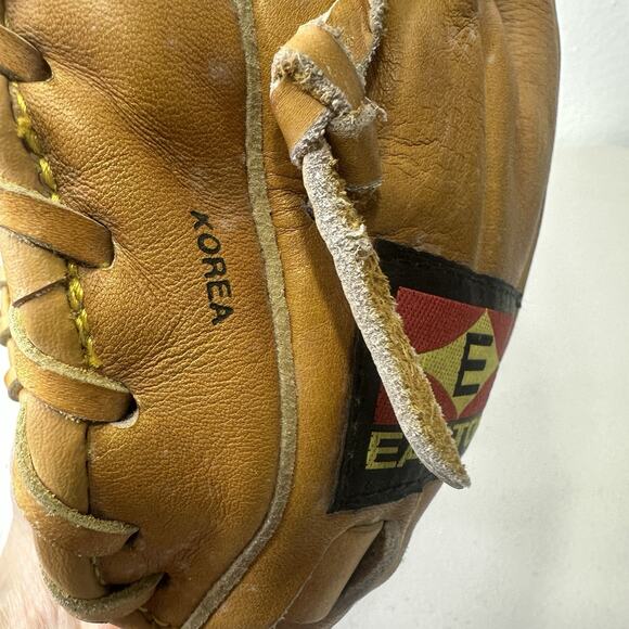 Easton EX1400 Competitor Series 13.5” Baseball Softball Glove RHT Hand Throw - Picture 8 of 11